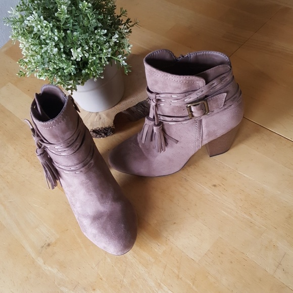 TOP Moda Shoes - Top Moda heeled booties with tassel & buckle